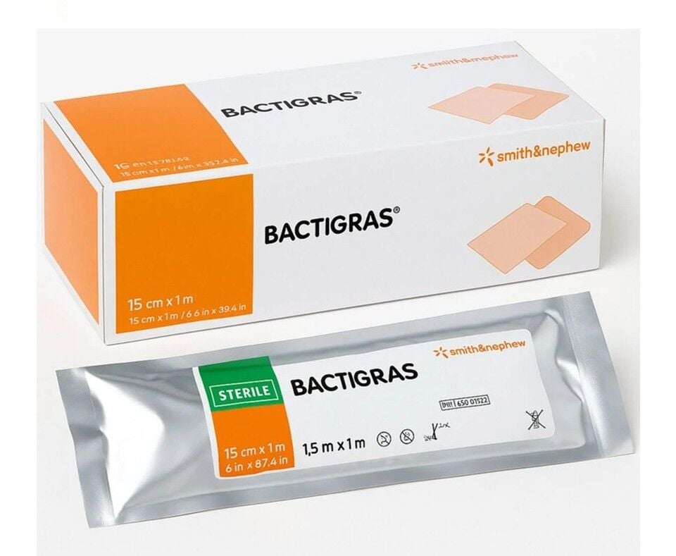 BACTIGRAS Parafinli, Antiseptik Tül Sargı Bezi, Yara ve Yanık Örtüsü, Steril Rulo  15cm x 1metre