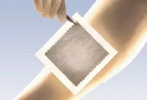 Vliwaktif Ag Gümüş İçerikli Emici Aktif Kömürlü Yara Doldurucu Yaraya Yapışmaz Örtü 10 x 10 cm